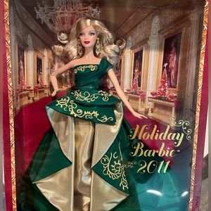 Holiday Barbie 2011 - IN BOX